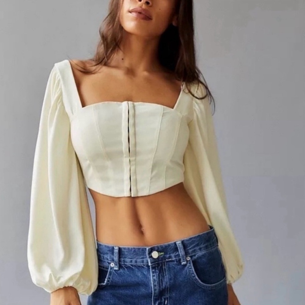 Urban Outfitters Ivory Smocked Maddie Blouse Size M Milkmaid Boho Bustier